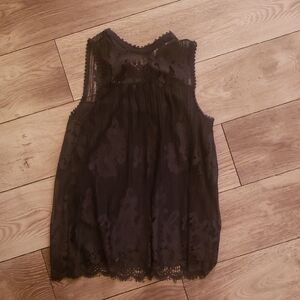 Chic Black Lace Sleeveless Blouse